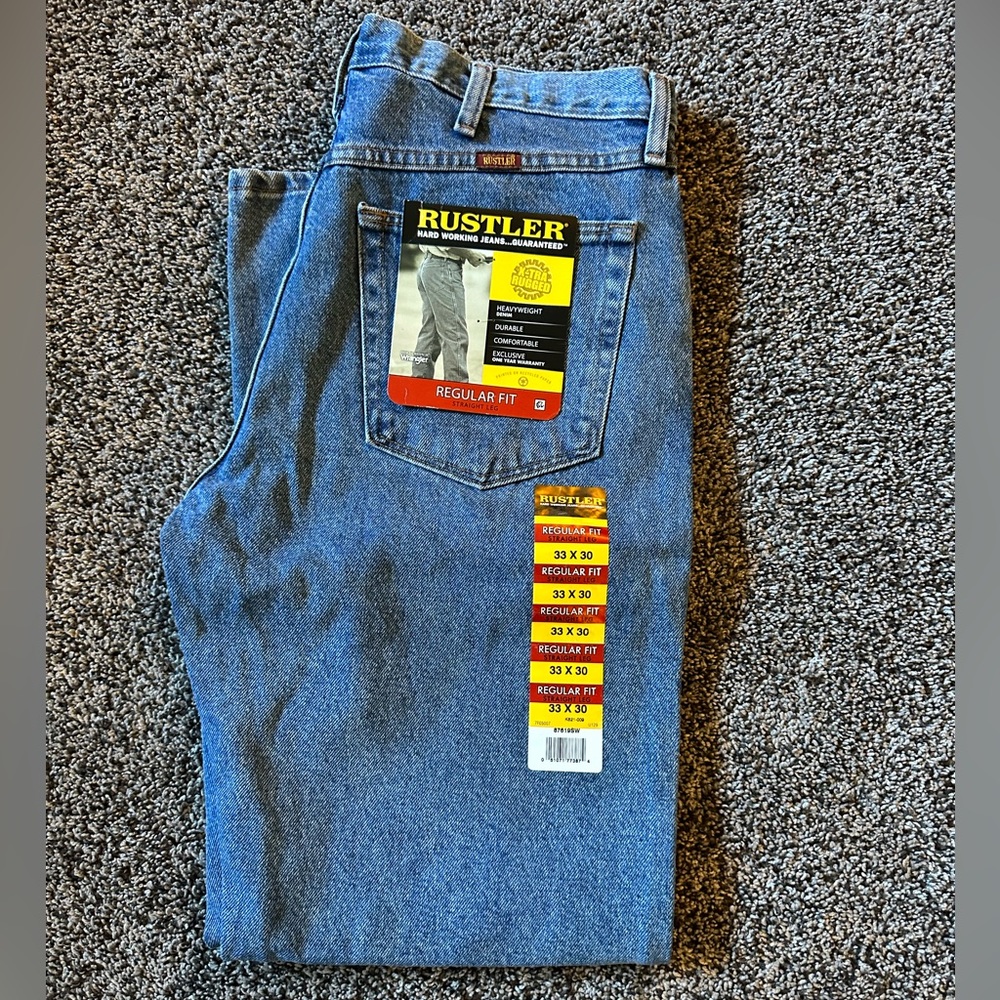 NWT Rustler Straight Leg Blue Jeans- 33x30